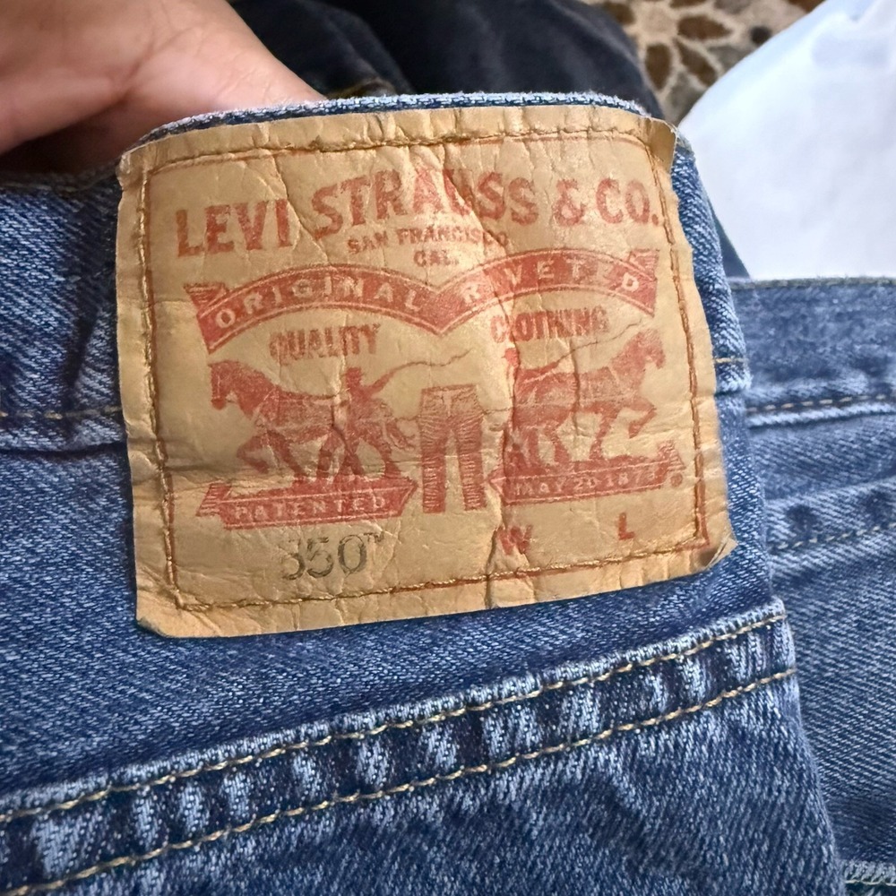 ✨Levi's 550 Jeans Big Mens 48x32 Relaxed Fit Straight Leg Med Wash 100% Cotton - Picture 7 of 9